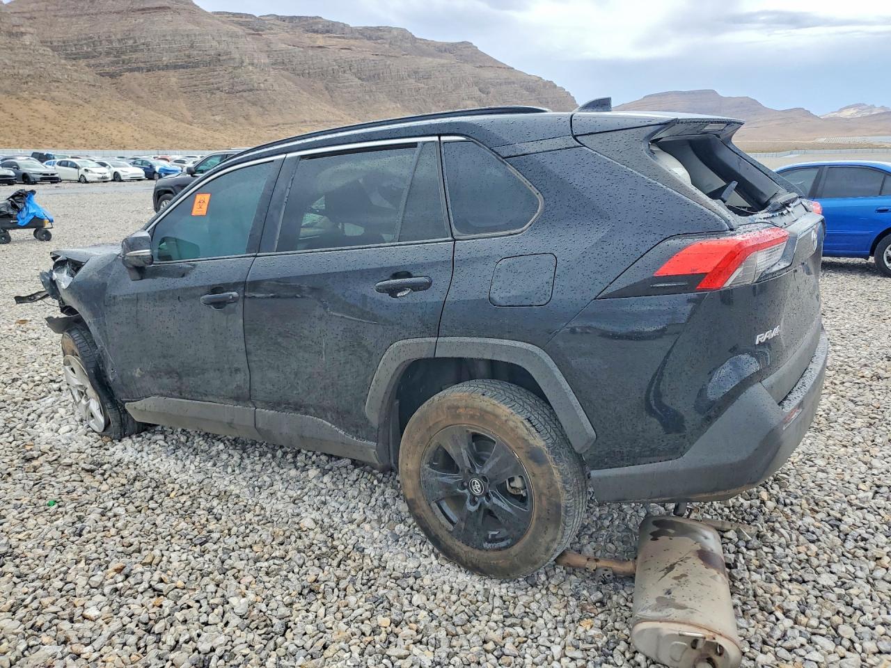 2020 TOYOTA RAV4 XLE — снимка 2