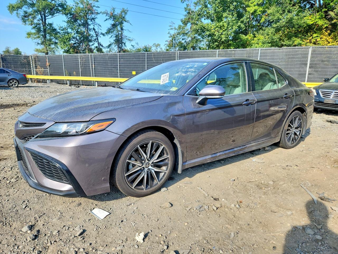 2022 TOYOTA CAMRY HYBRID SE