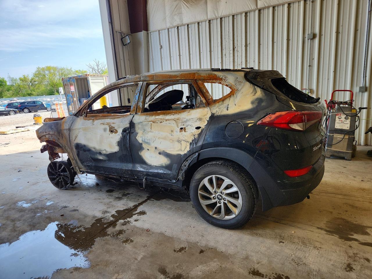 2017 HYUNDAI TUCSON SE — снимка 2