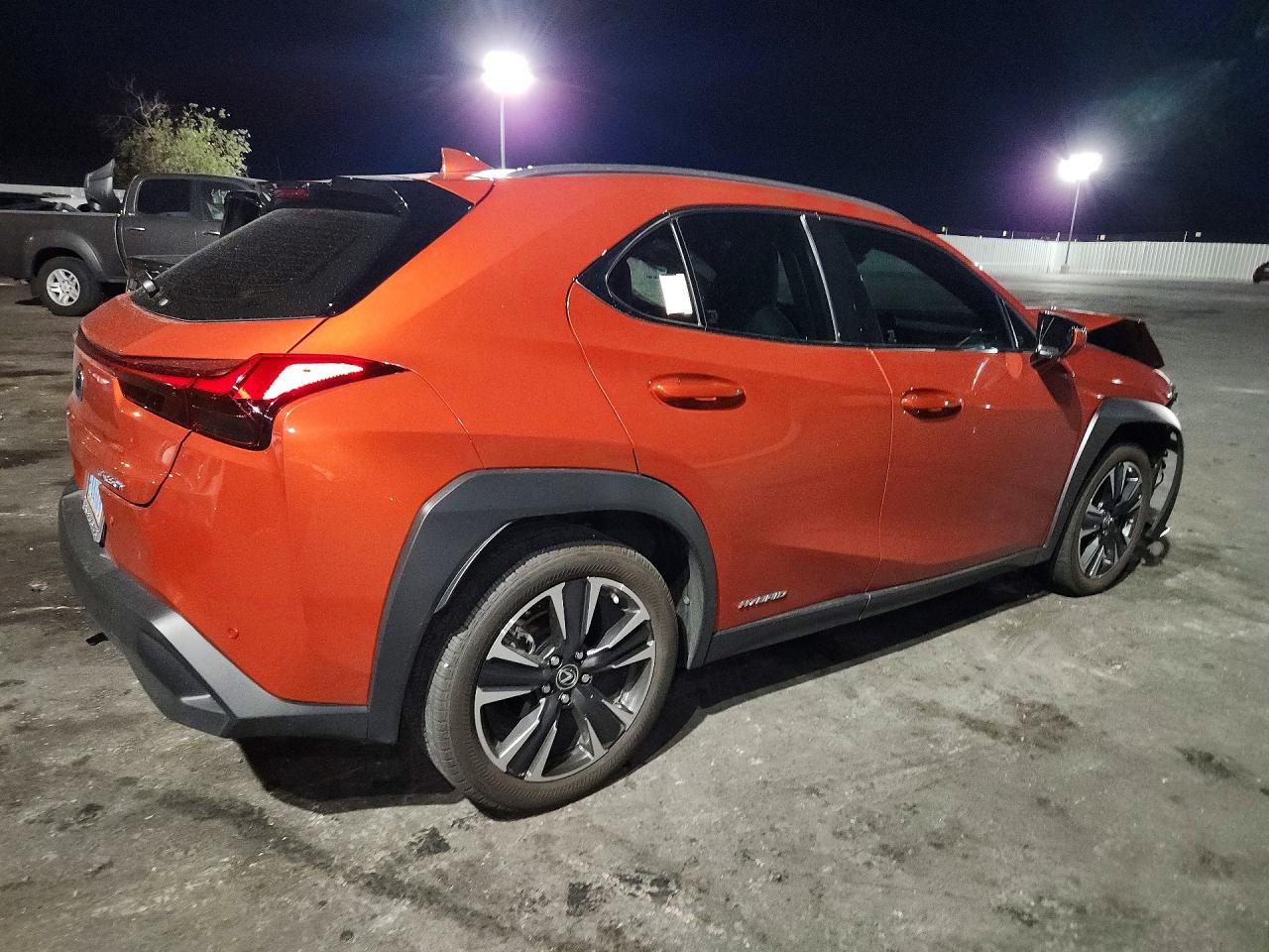 2022 LEXUS UX 250H BASE — снимка 3