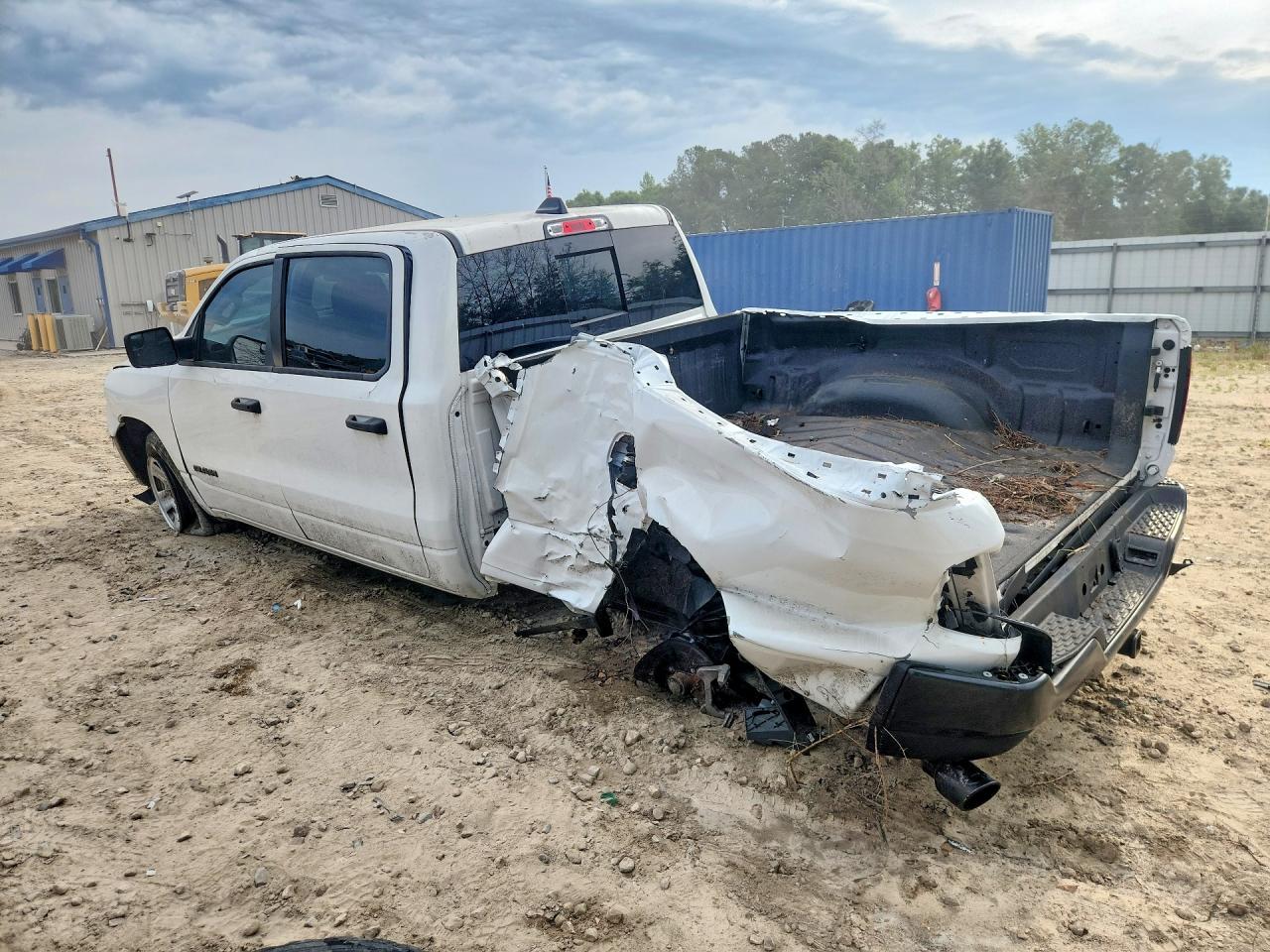 2025 RAM 1500 TRADESMAN — снимка 2