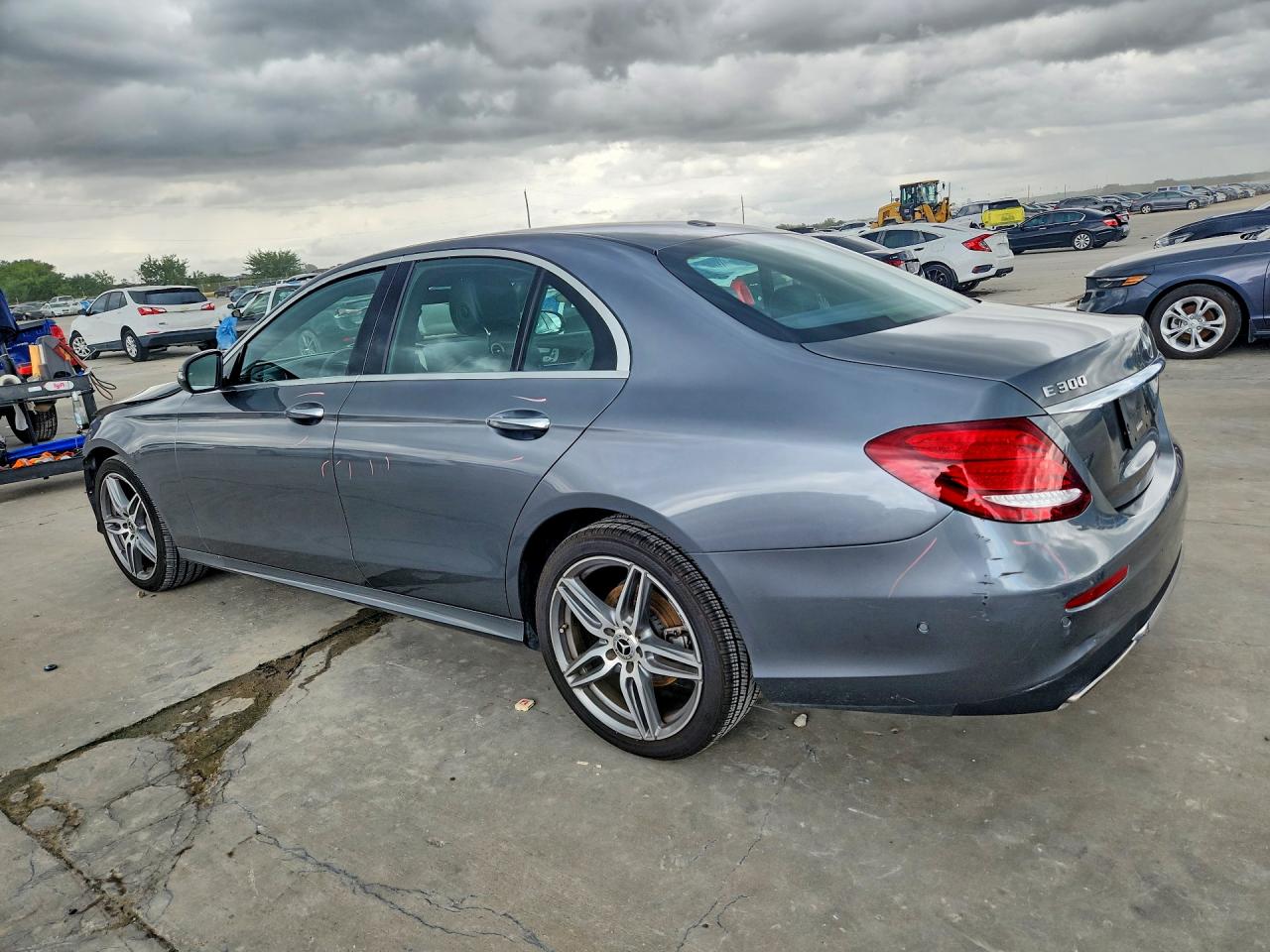 2018 MERCEDES-BENZ E 300 — снимка 2