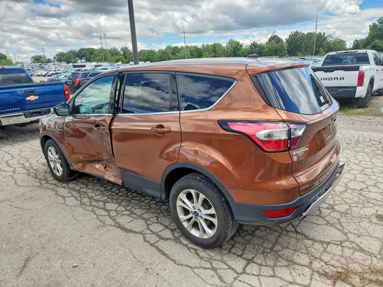 2017 FORD ESCAPE SE — снимка 2