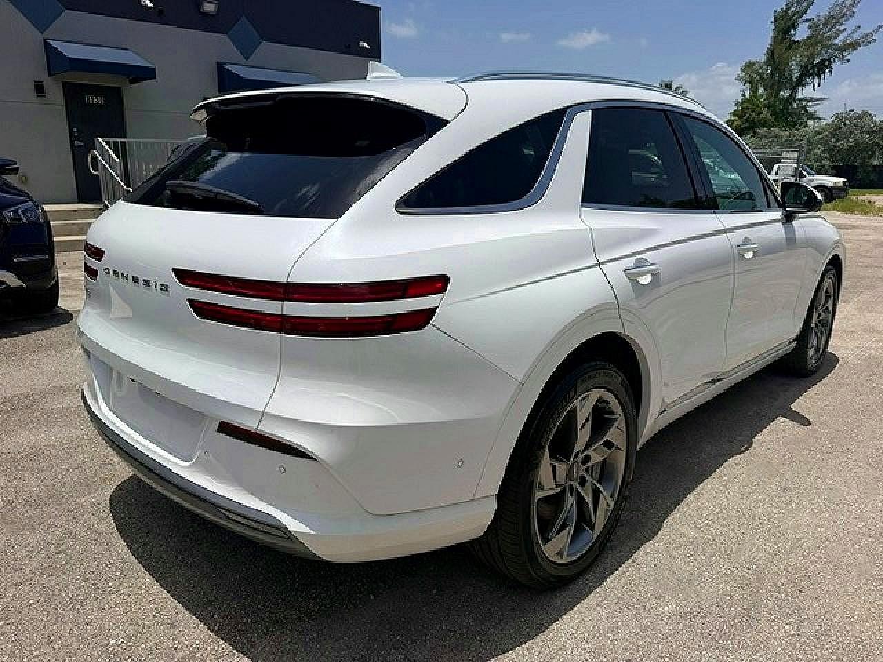 2025 GENESIS G70 — снимка 3