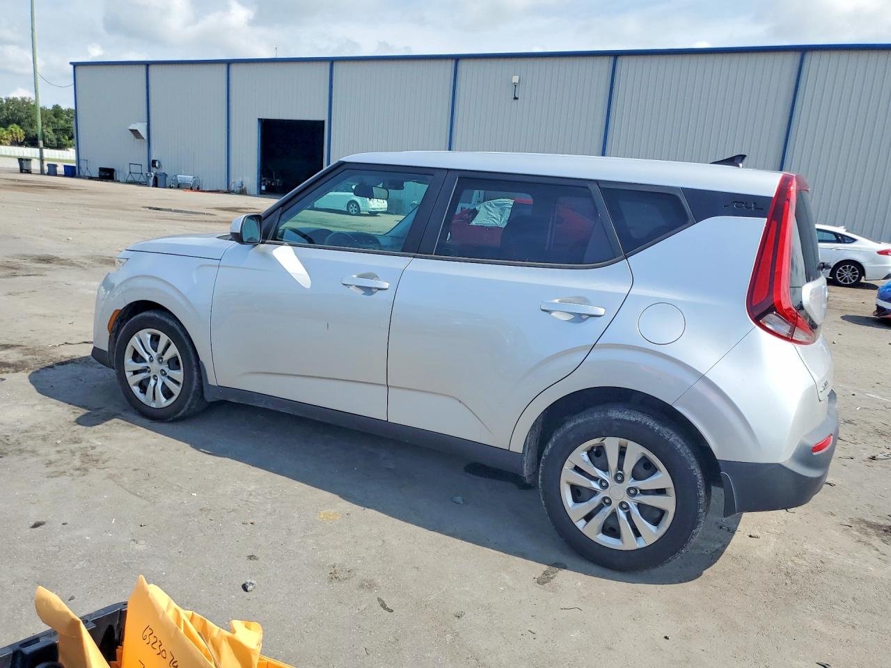 2021 KIA SOUL LX — снимка 2