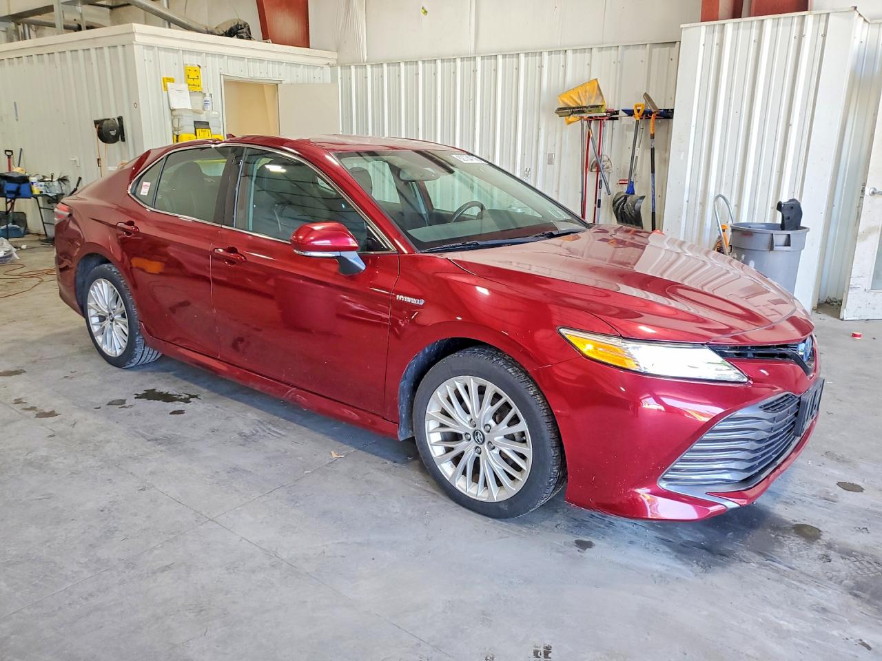 2019 TOYOTA CAMRY HYBRID XLE — снимка 4