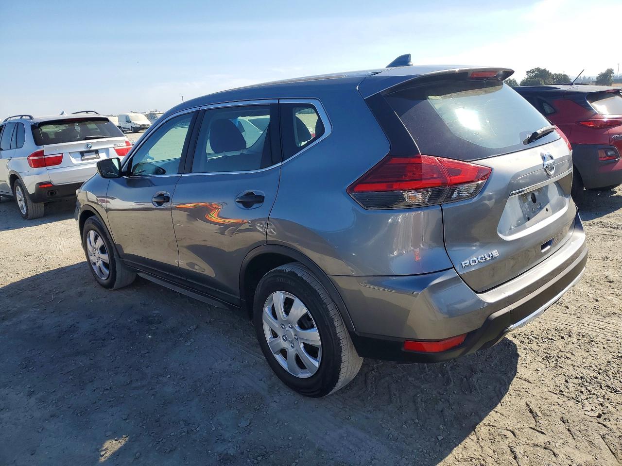2017 NISSAN ROGUE S — снимка 2