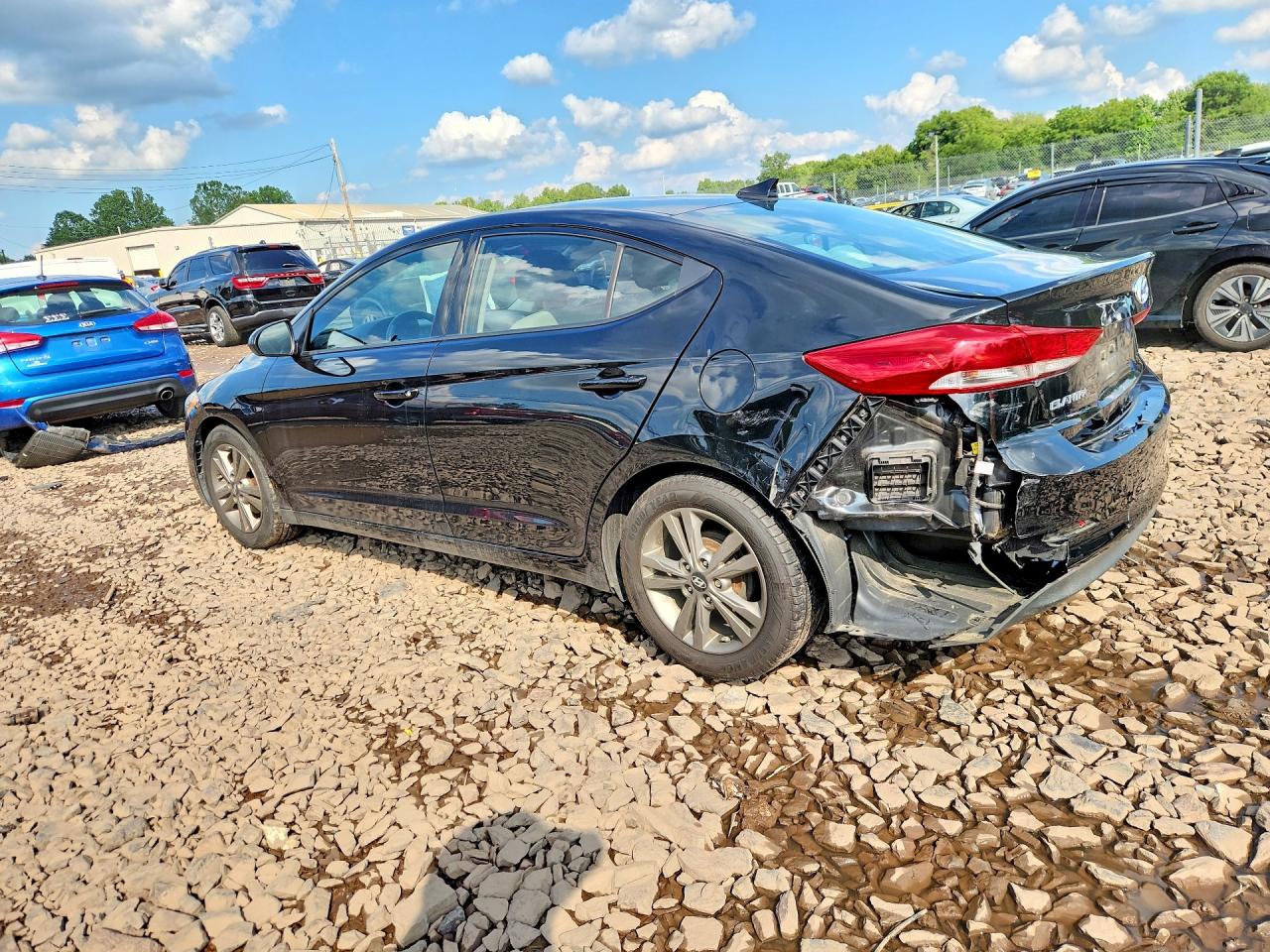 2017 HYUNDAI ELANTRA SE — снимка 2