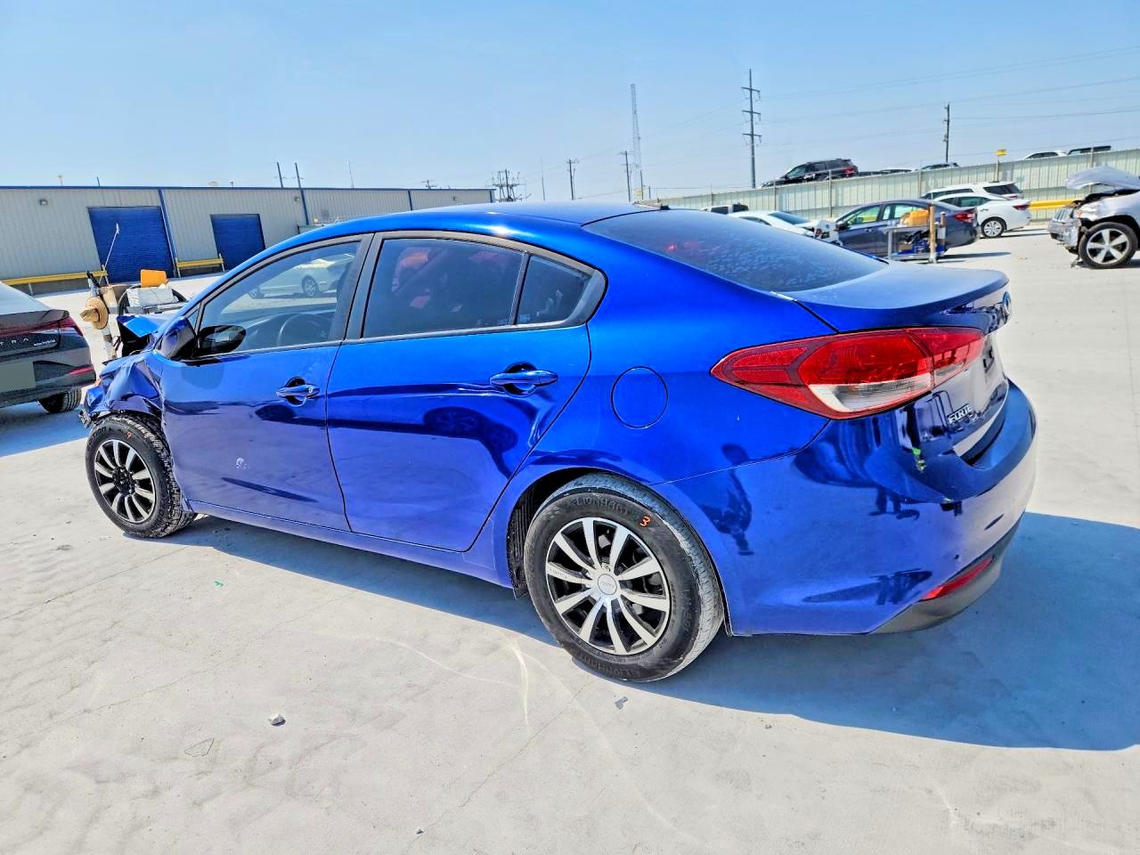 2017 KIA FORTE LX — снимка 2