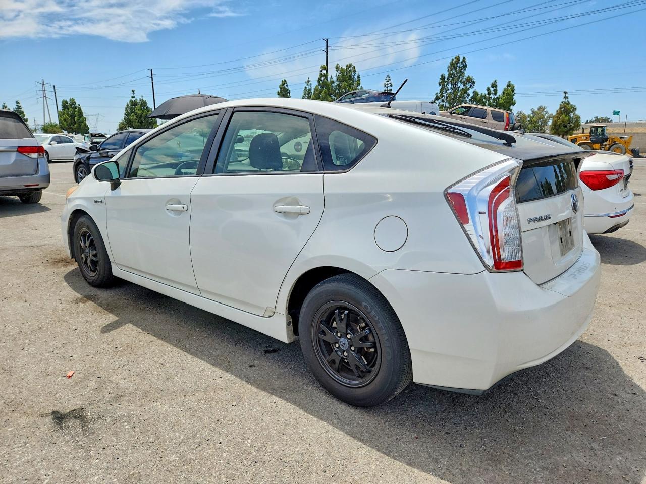 2015 TOYOTA PRIUS TWO — снимка 2