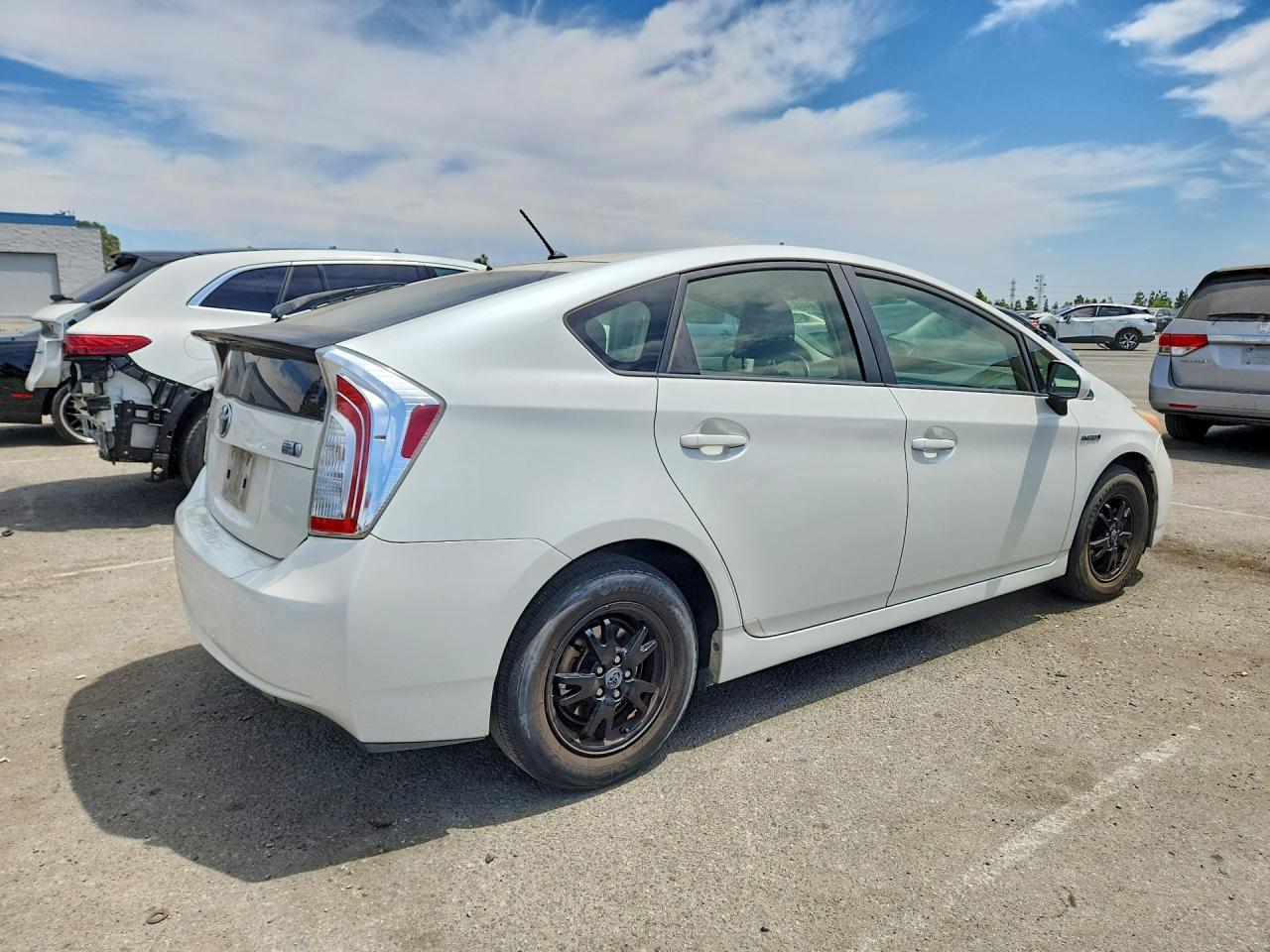 2015 TOYOTA PRIUS TWO — снимка 3