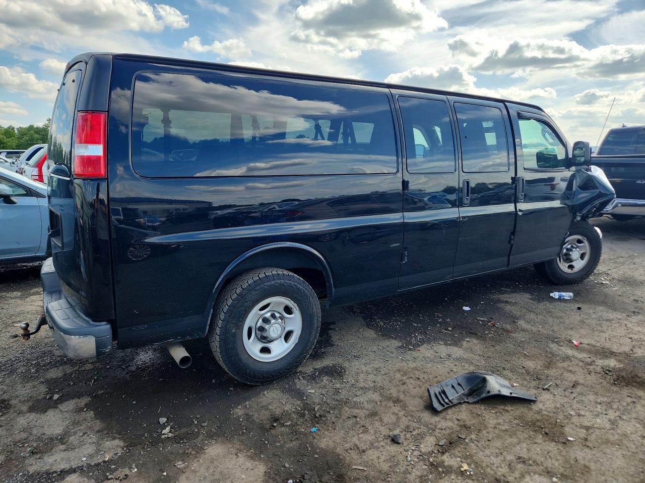2018 CHEVROLET EXPRESS G3500 LT — снимка 3