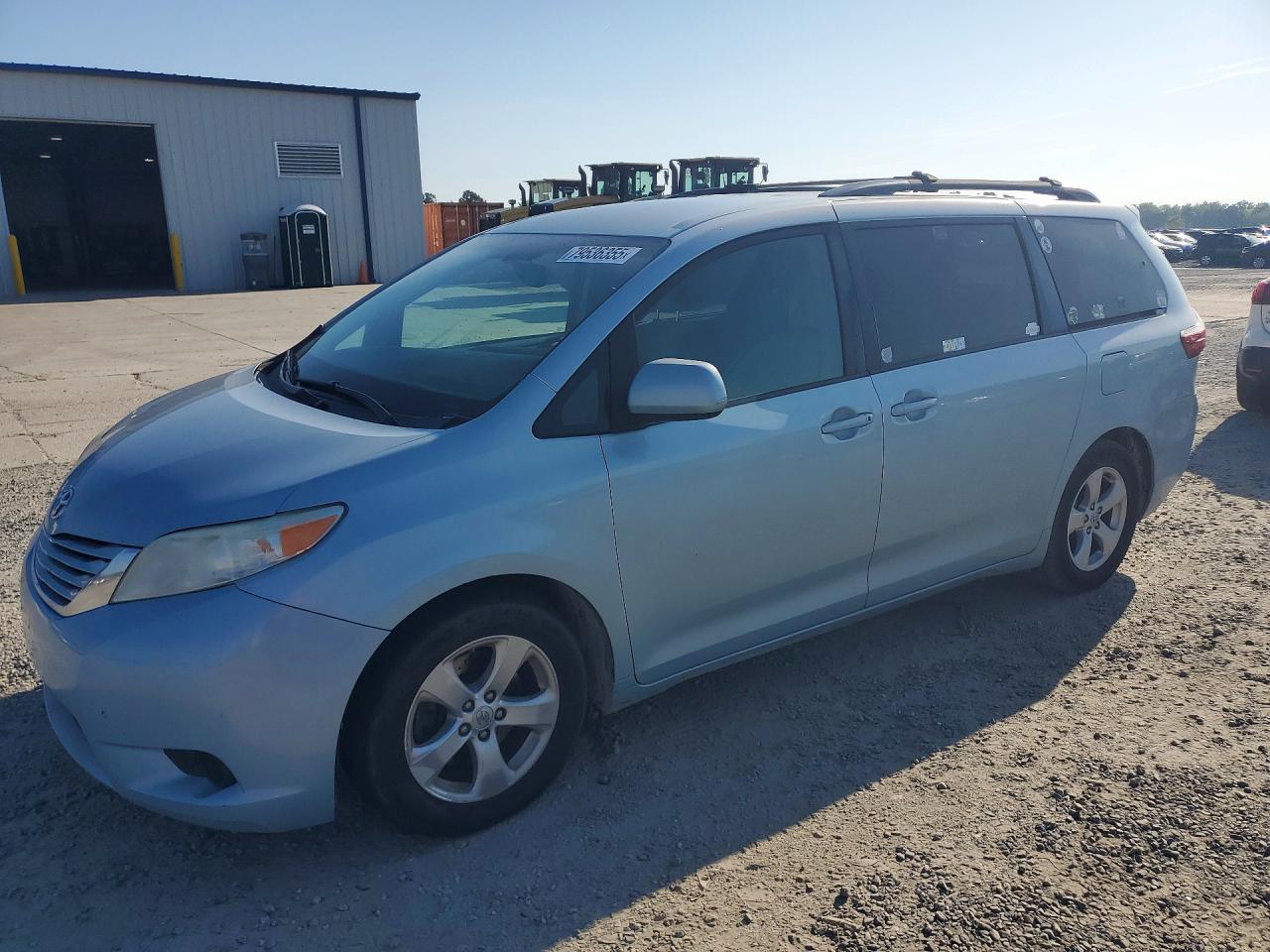 2016 TOYOTA SIENNA LE 8-PASSENGER
