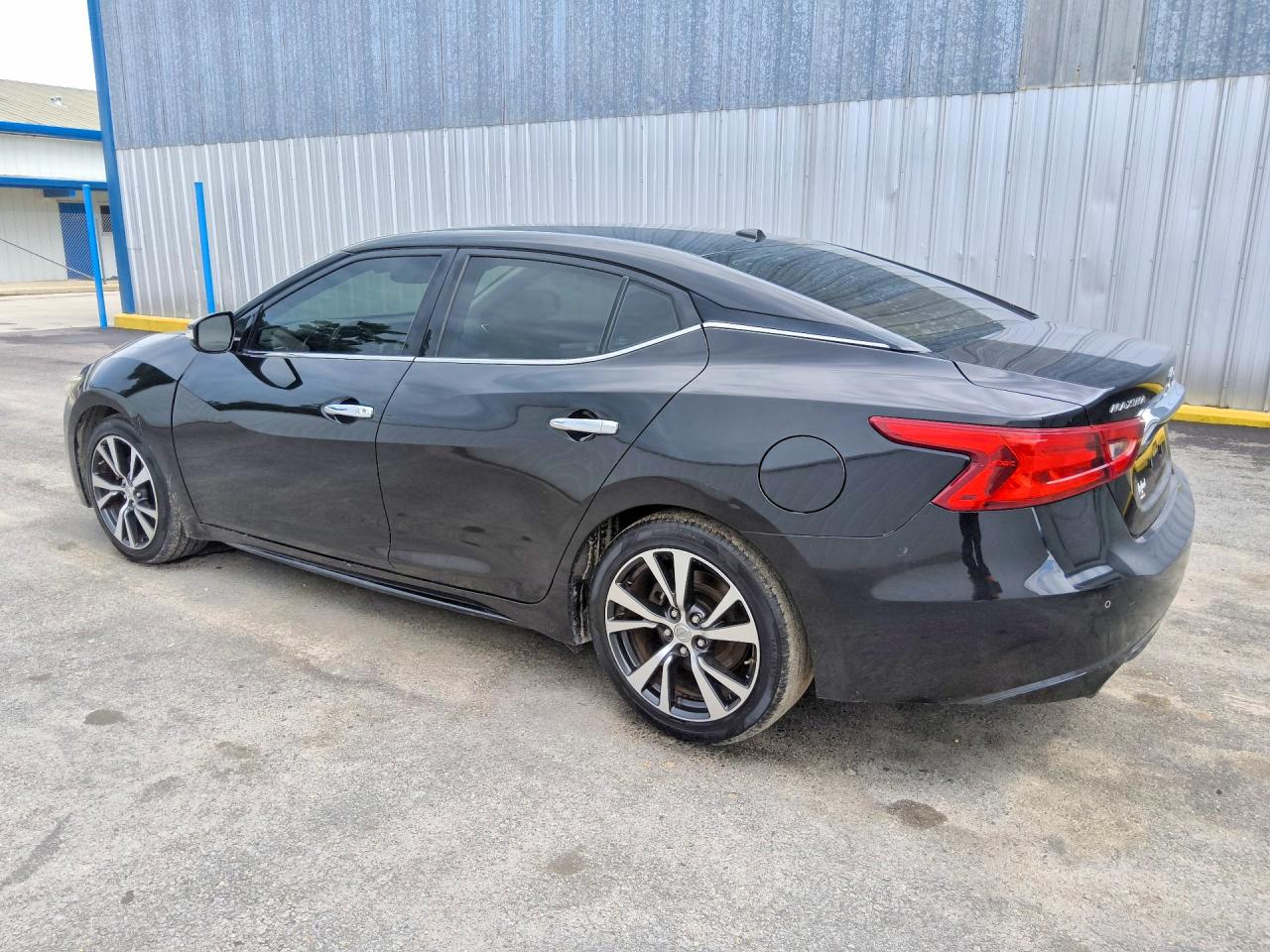 2017 NISSAN MAXIMA 3.5 SV — снимка 2
