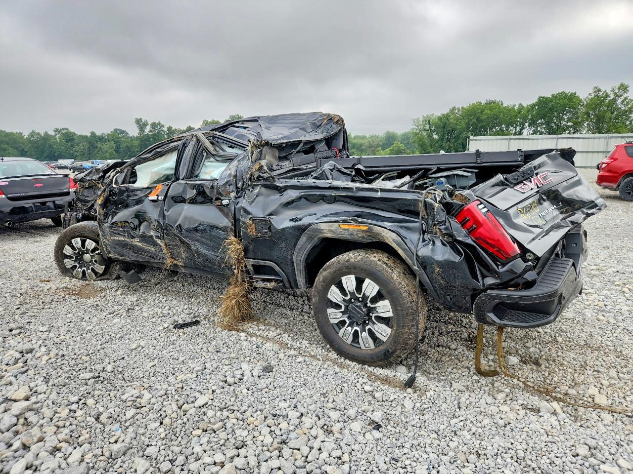 2024 GMC SIERRA K2500 DENALI — снимка 2