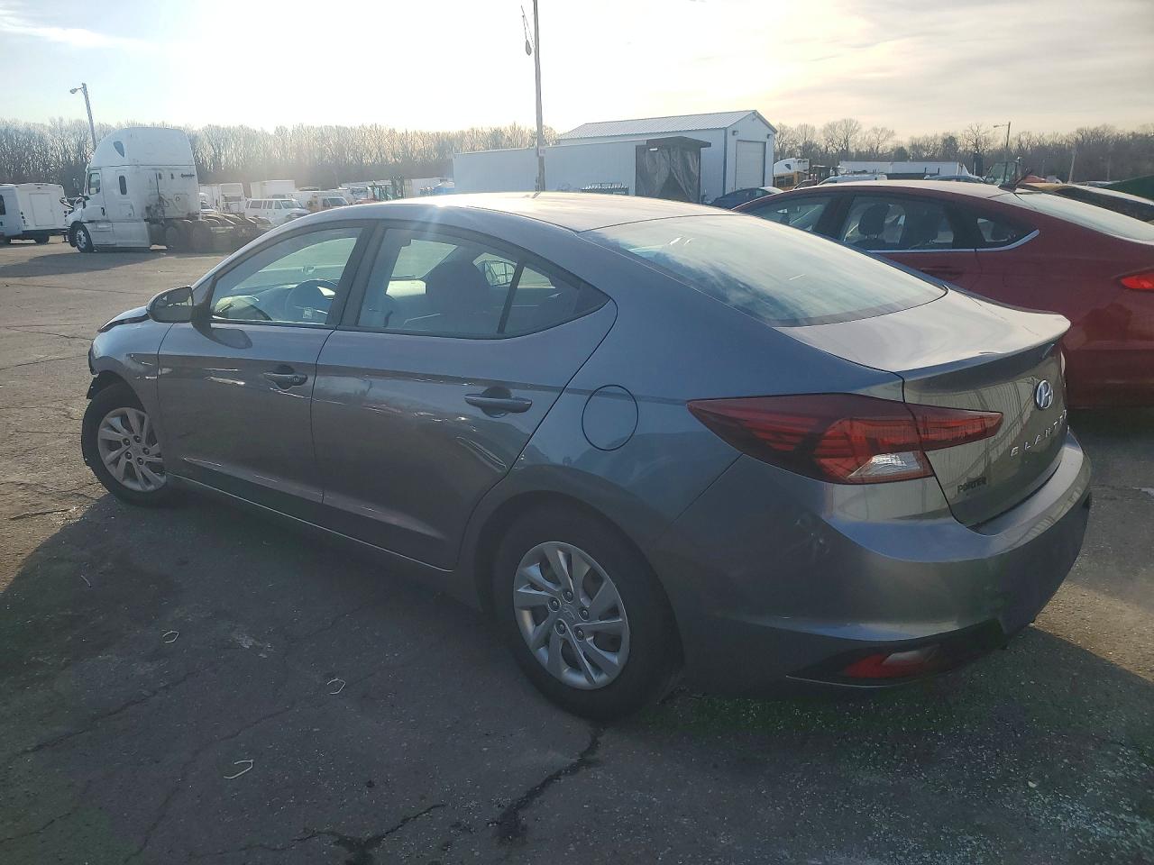 2019 HYUNDAI ELANTRA 4D — снимка 2