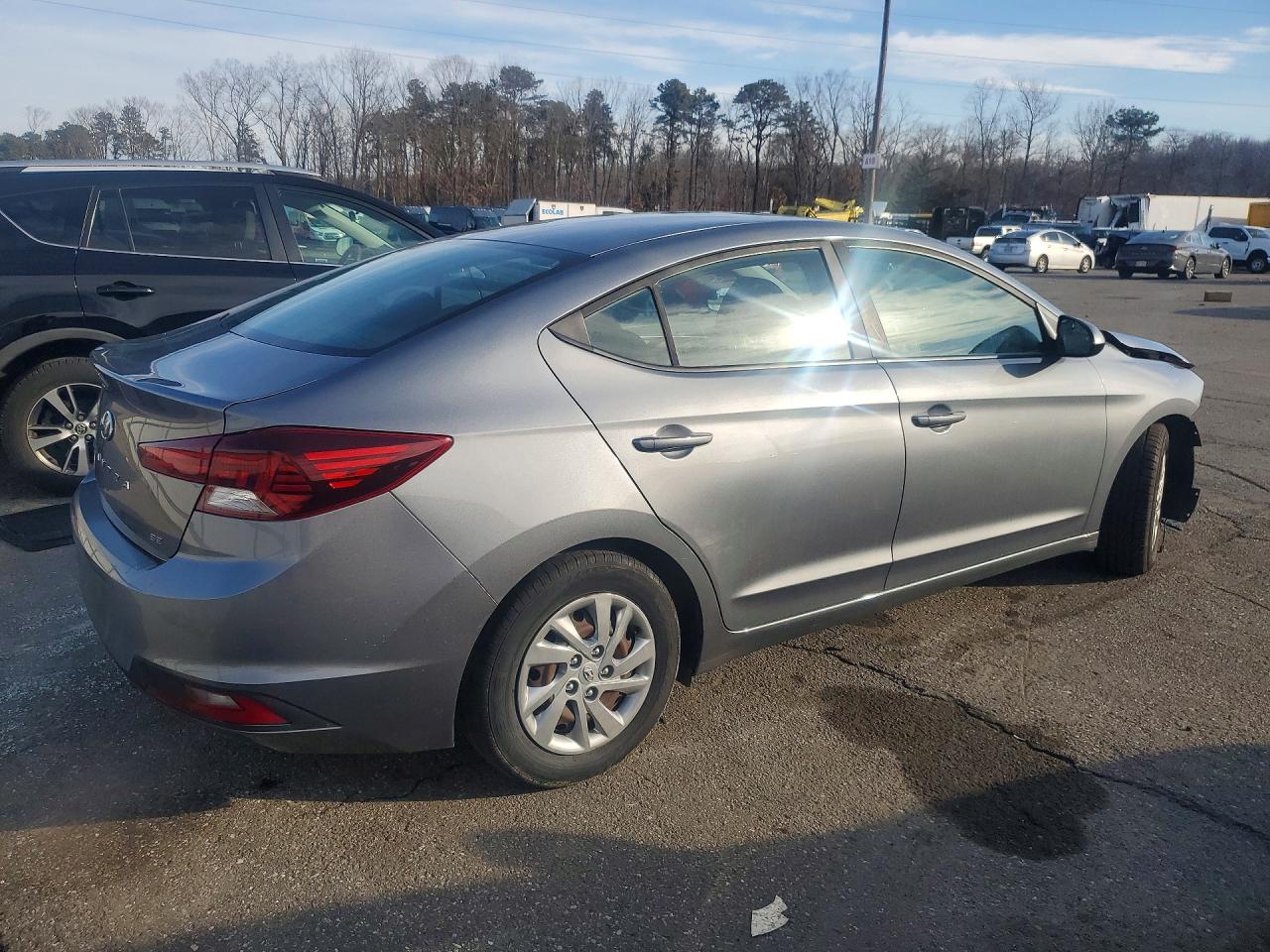 2019 HYUNDAI ELANTRA 4D — снимка 3