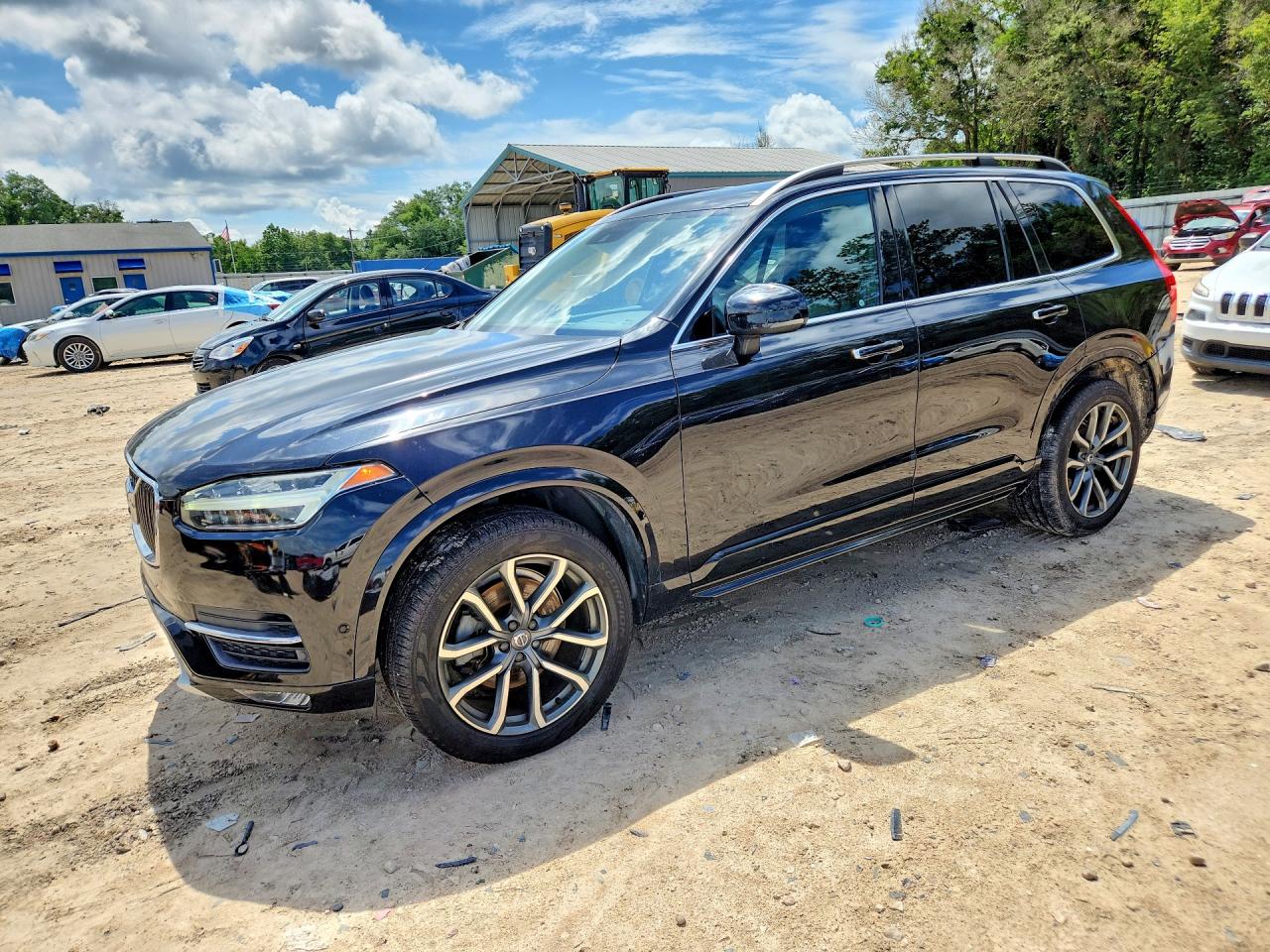 2017 VOLVO XC90 T6