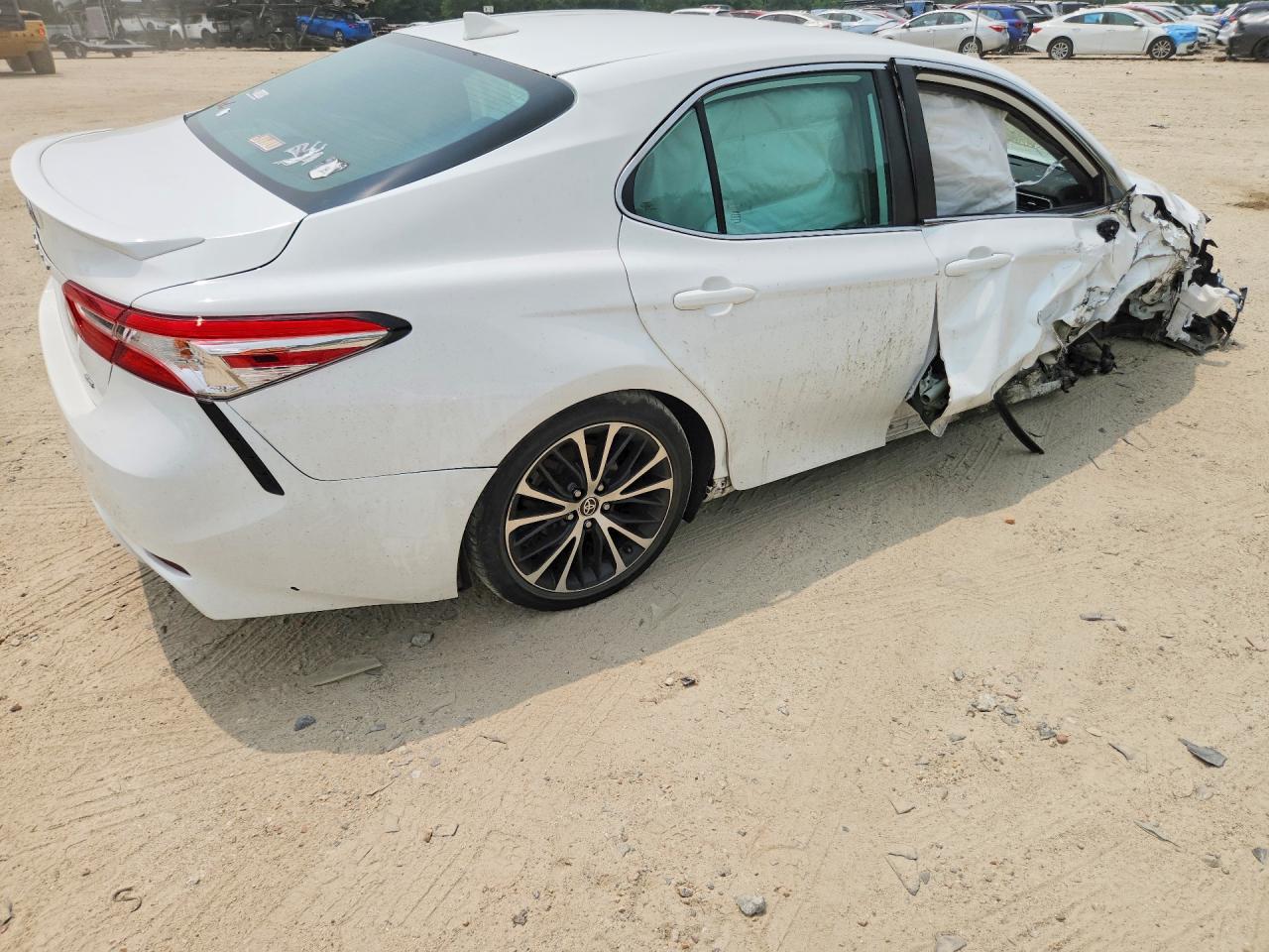 2020 TOYOTA CAMRY SE — снимка 3