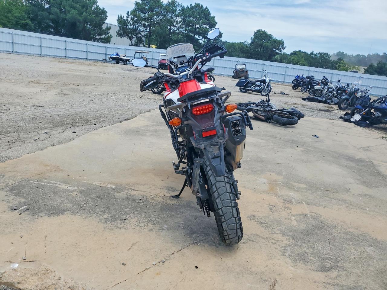 2016 HONDA CRF1000 — снимка 4