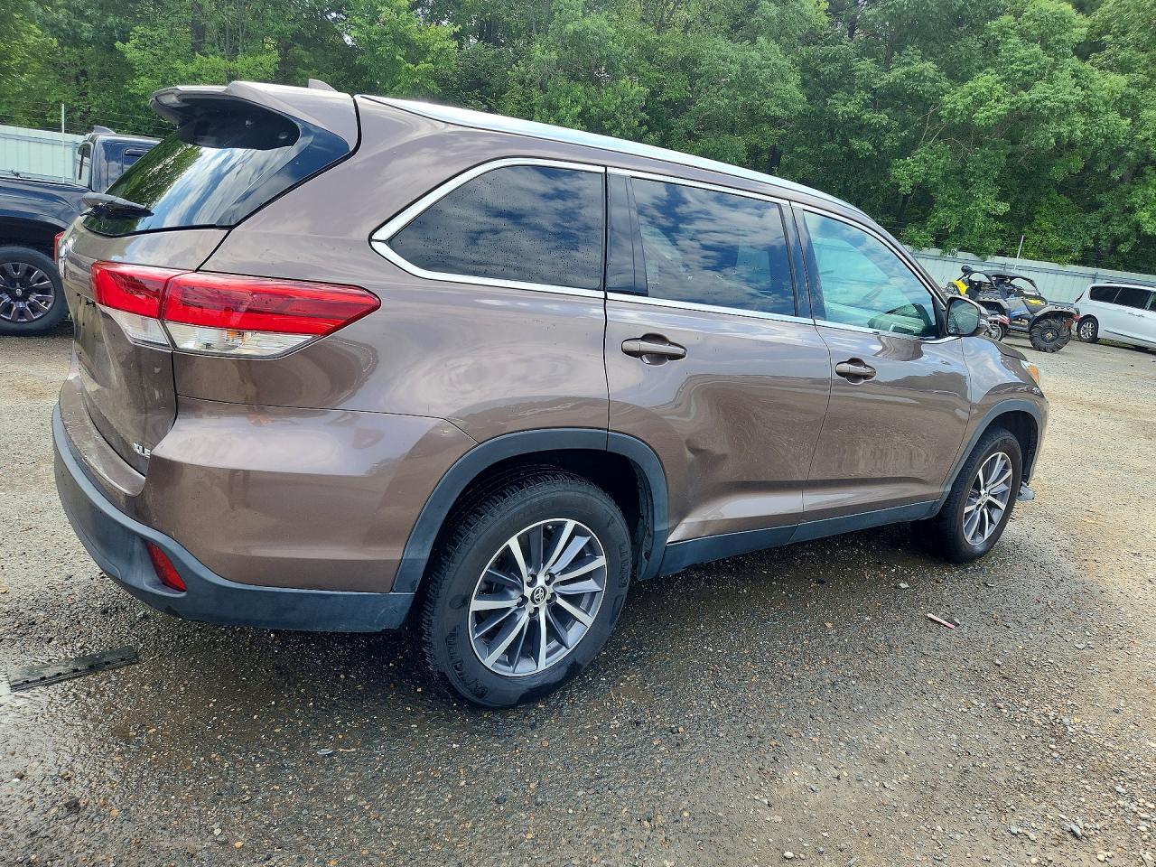 2019 TOYOTA HIGHLANDER XLE — снимка 3