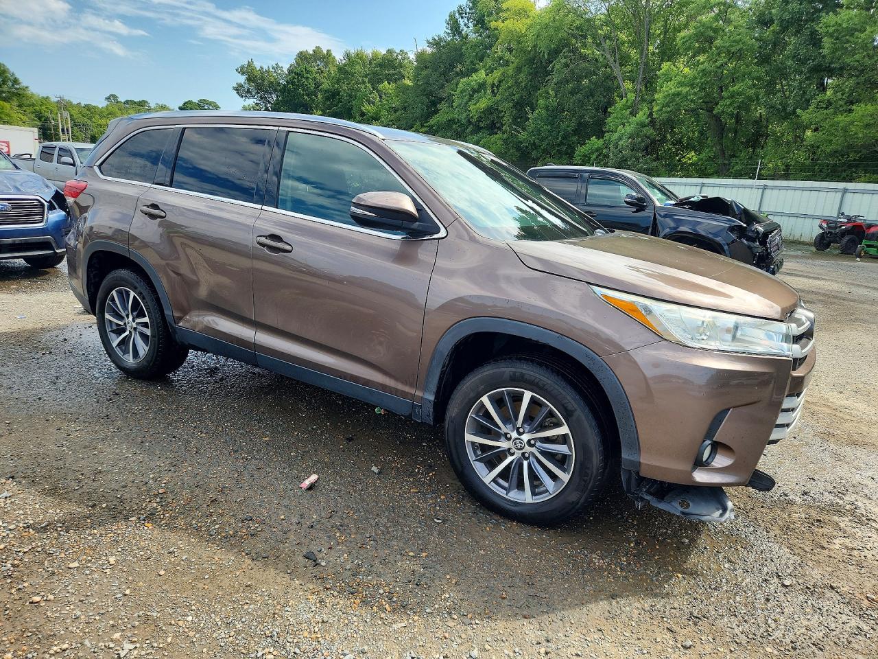 2019 TOYOTA HIGHLANDER XLE — снимка 4
