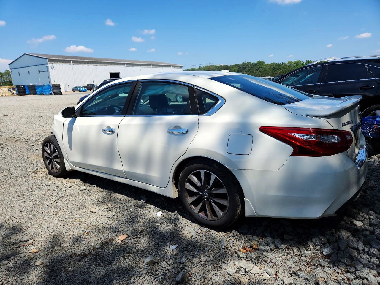 2017 NISSAN ALTIMA 2.5 SL — снимка 2