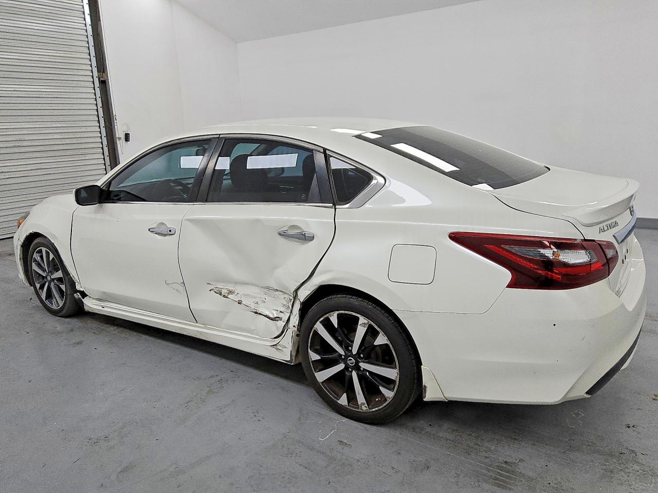2018 NISSAN ALTIMA 2.5 SR — снимка 2