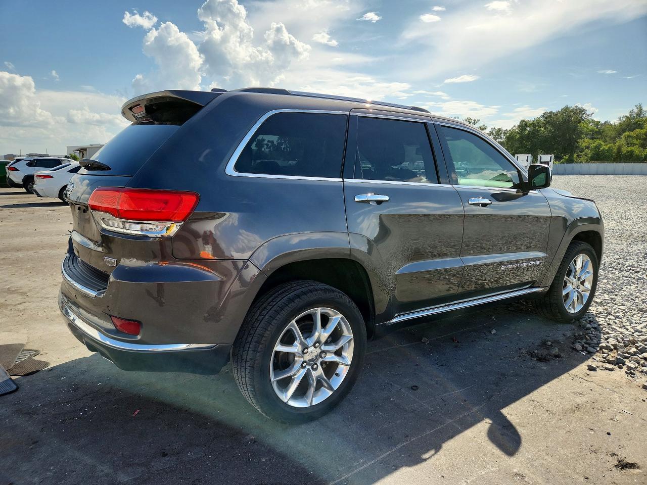 2015 JEEP GRAND CHEROKEE SUMMIT — снимка 3
