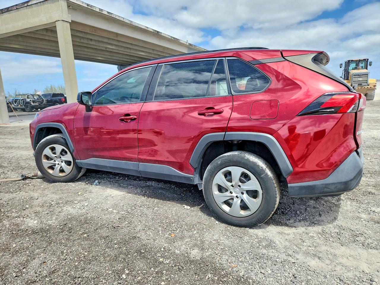 2019 TOYOTA RAV4 LE — снимка 2