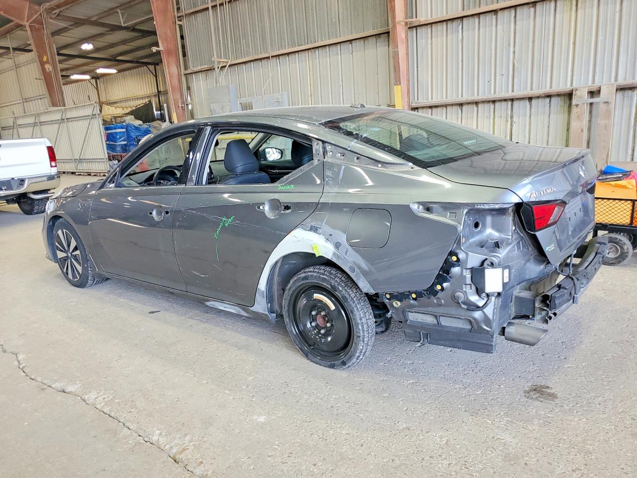 2019 NISSAN ALTIMA SL — снимка 2