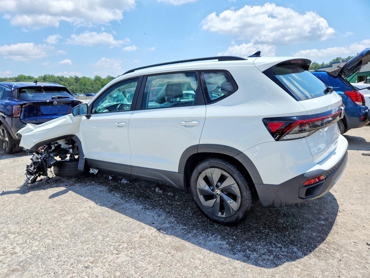 2026 VOLKSWAGEN TAOS S — снимка 2