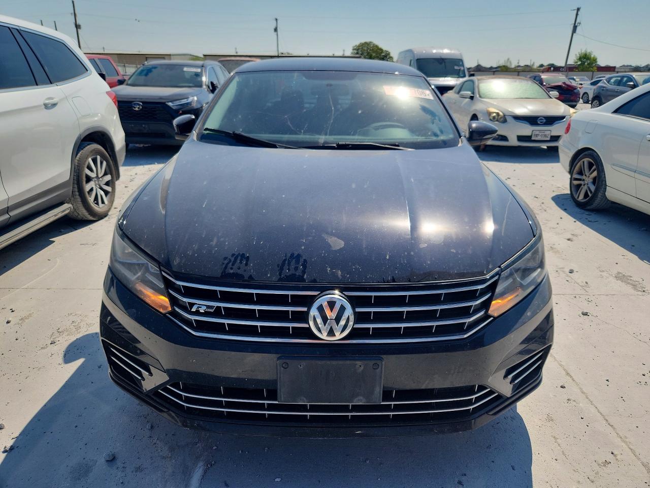 2017 VOLKSWAGEN PASSAT R-LINE — снимка 5
