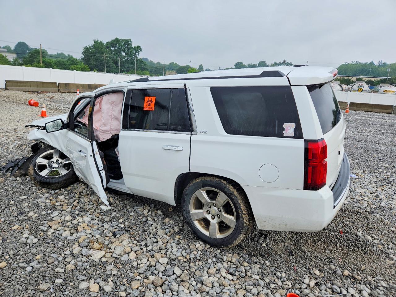 2016 CHEVROLET TAHOE K1500 LTZ — снимка 2