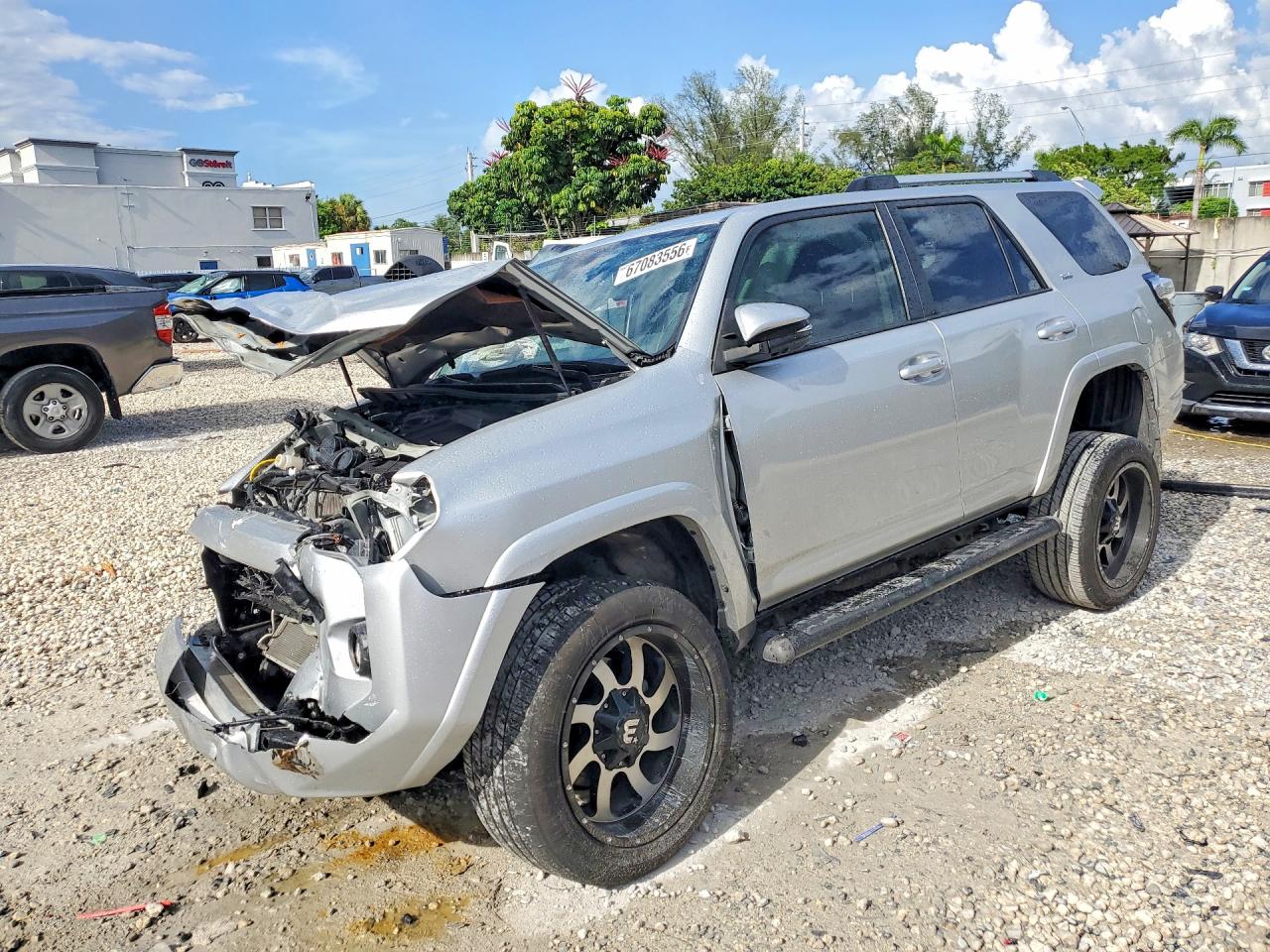 2023 TOYOTA 4RUNNER SR5 PREMIUM