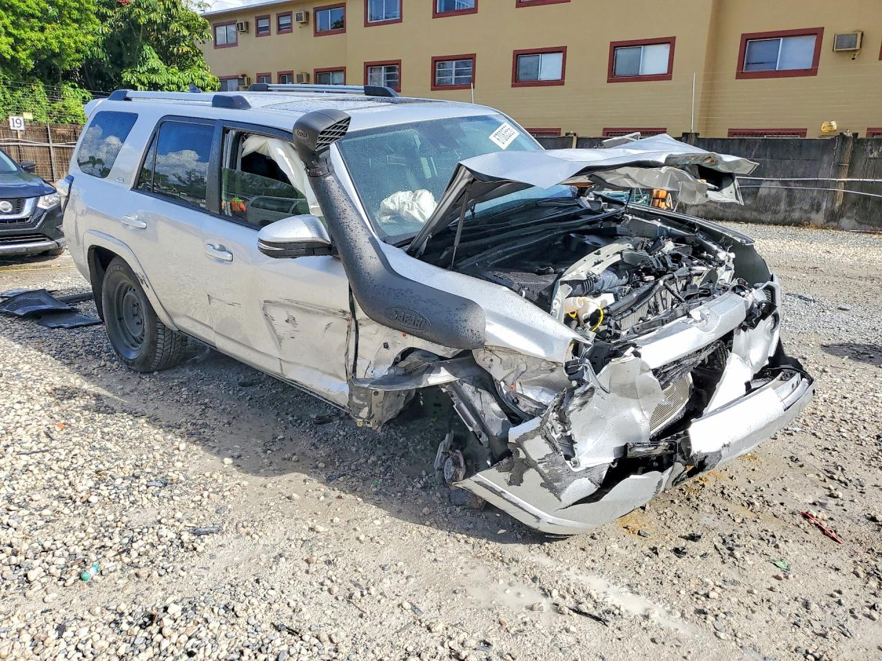 2023 TOYOTA 4RUNNER SR5 PREMIUM — снимка 4