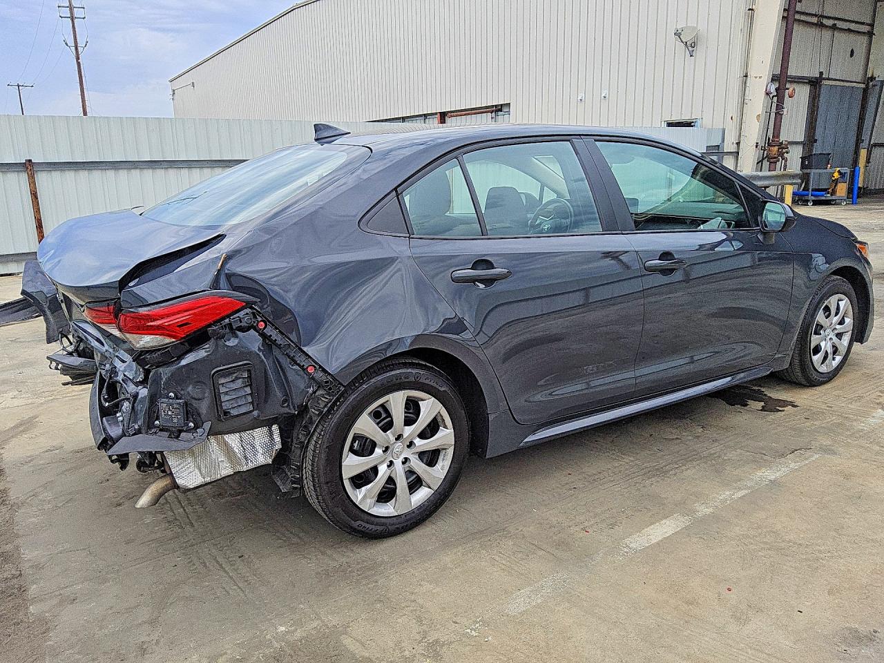 2026 TOYOTA COROLLA LE — снимка 3