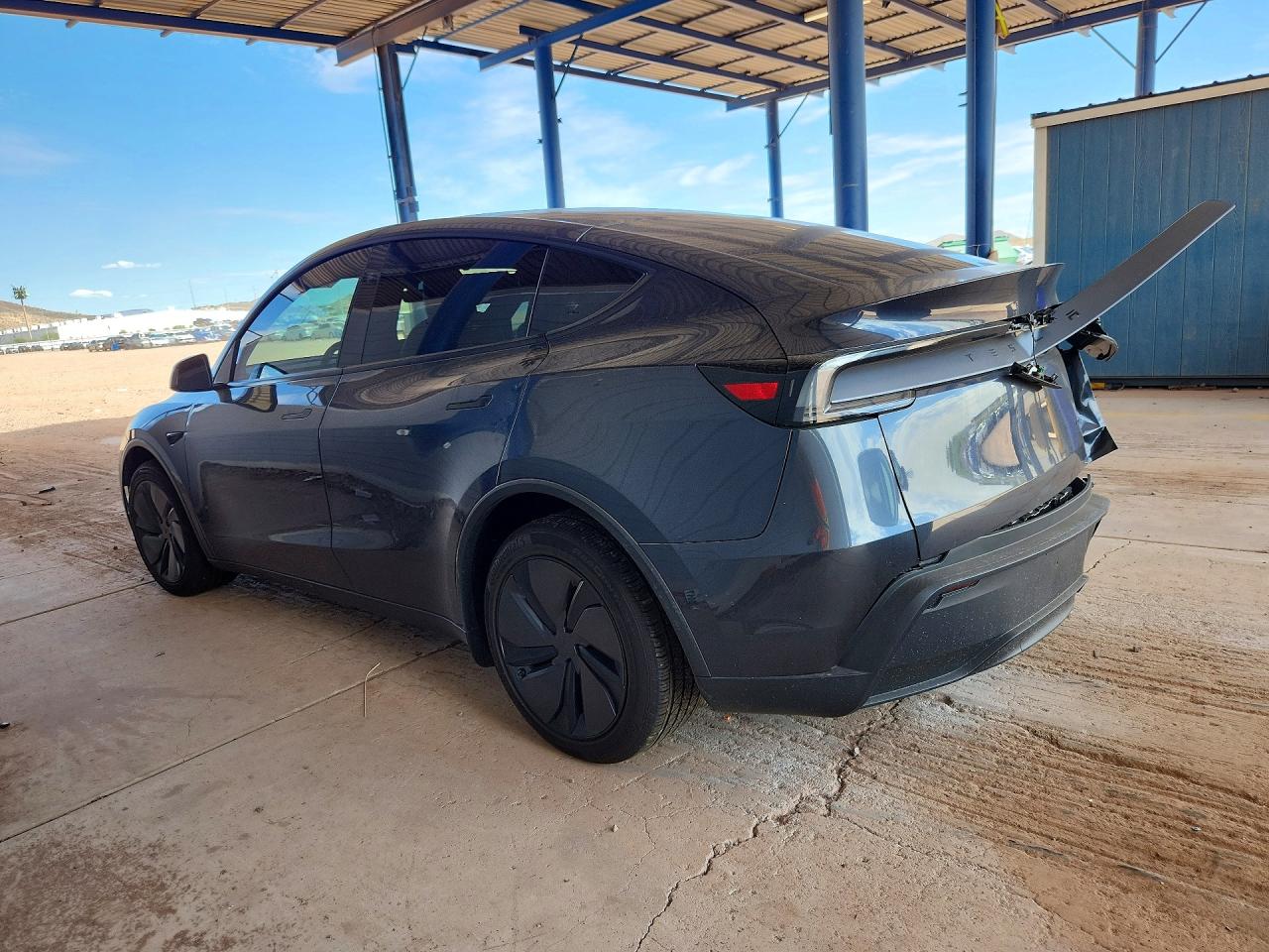 2026 TESLA MODEL Y — снимка 2