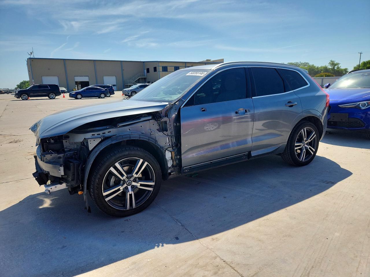 2020 VOLVO XC60 T5 MOMENTUM