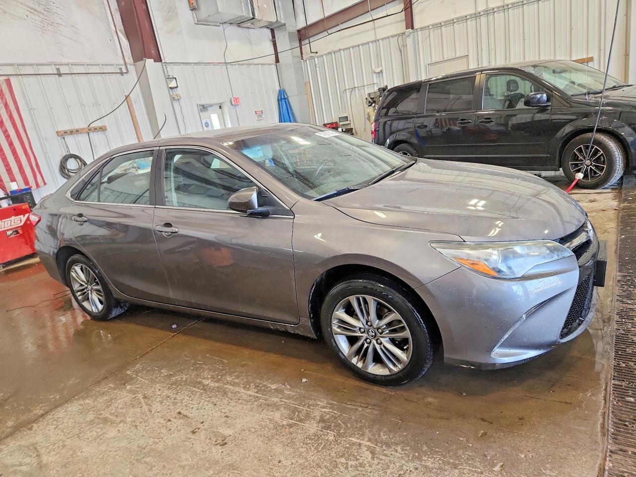 2017 TOYOTA CAMRY SE — снимка 4