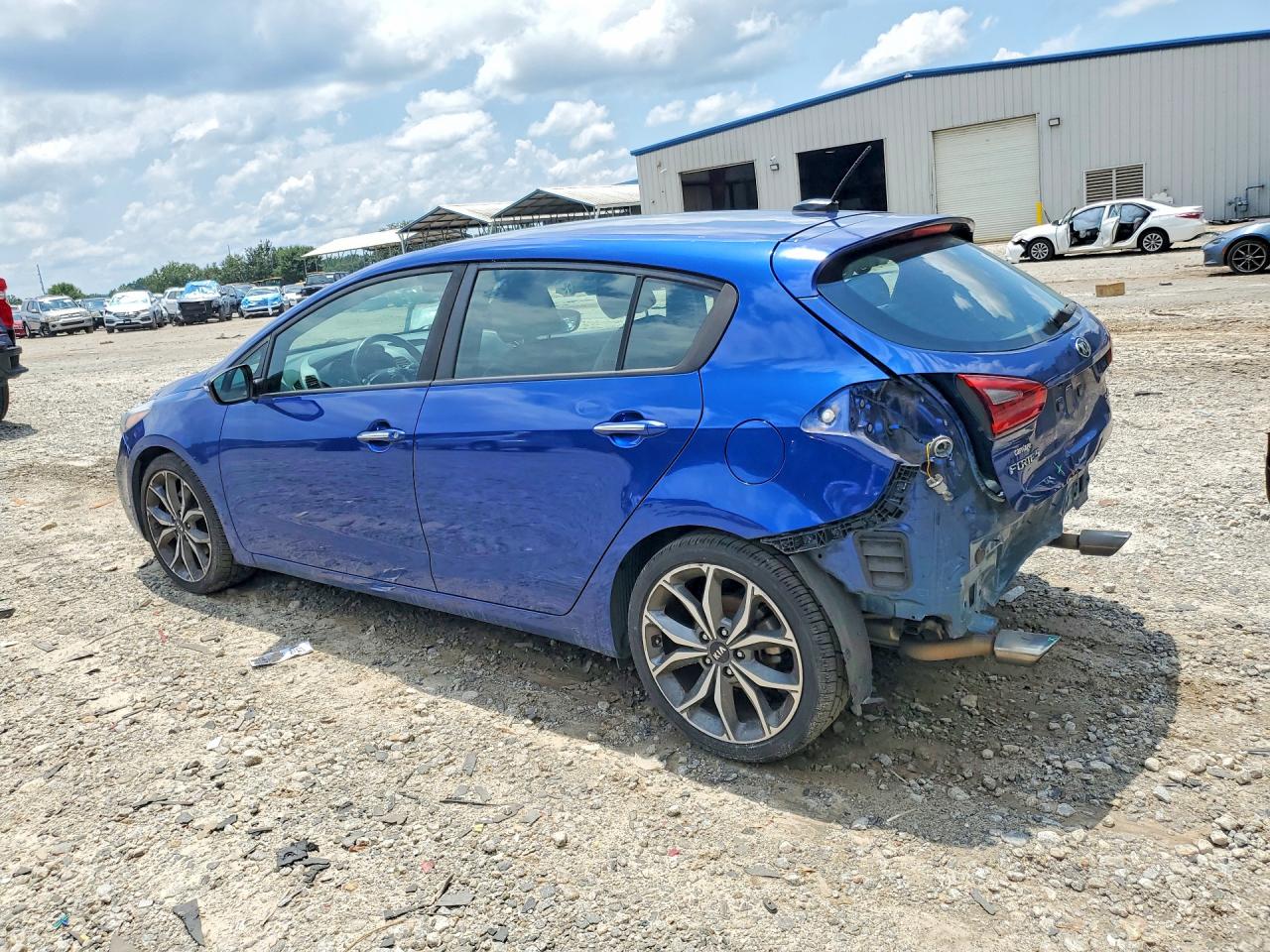 2017 KIA FORTE5 SX — снимка 2