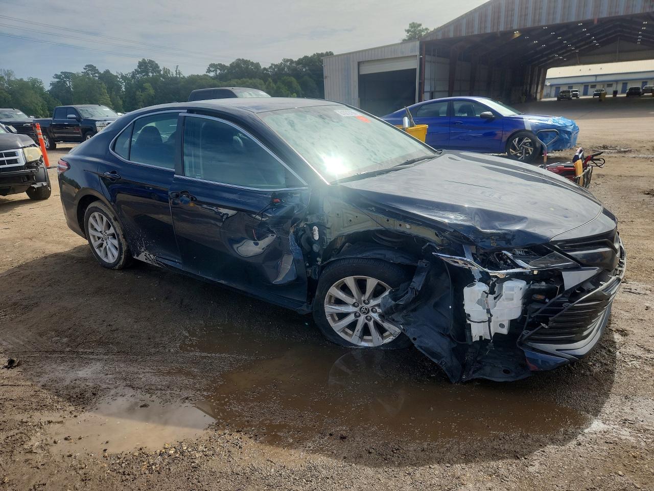 2020 TOYOTA CAMRY LE — снимка 4