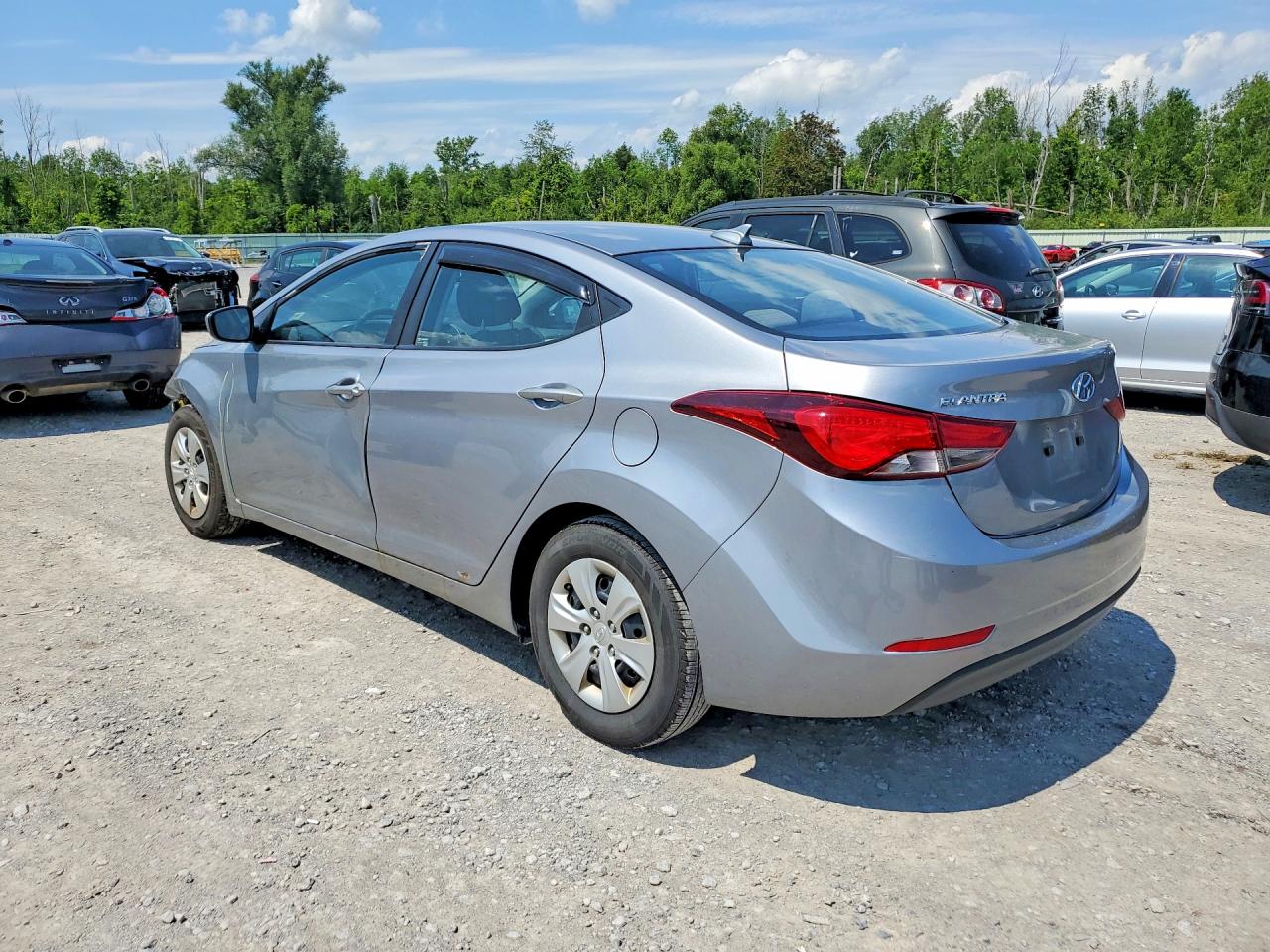 2016 HYUNDAI ELANTRA SE — снимка 2