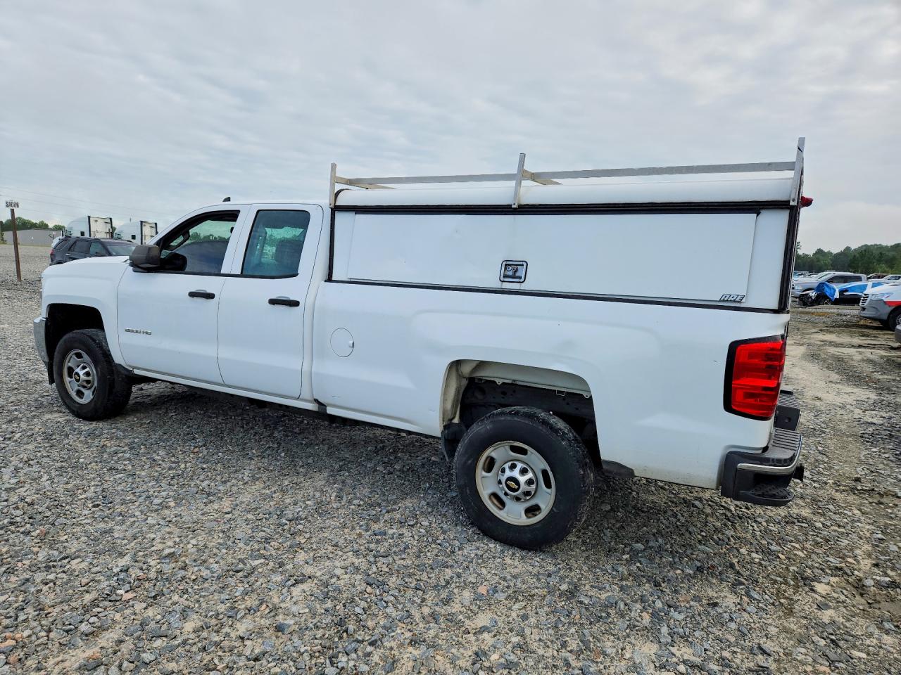 2017 CHEVROLET SILVERADO 2500 — снимка 2