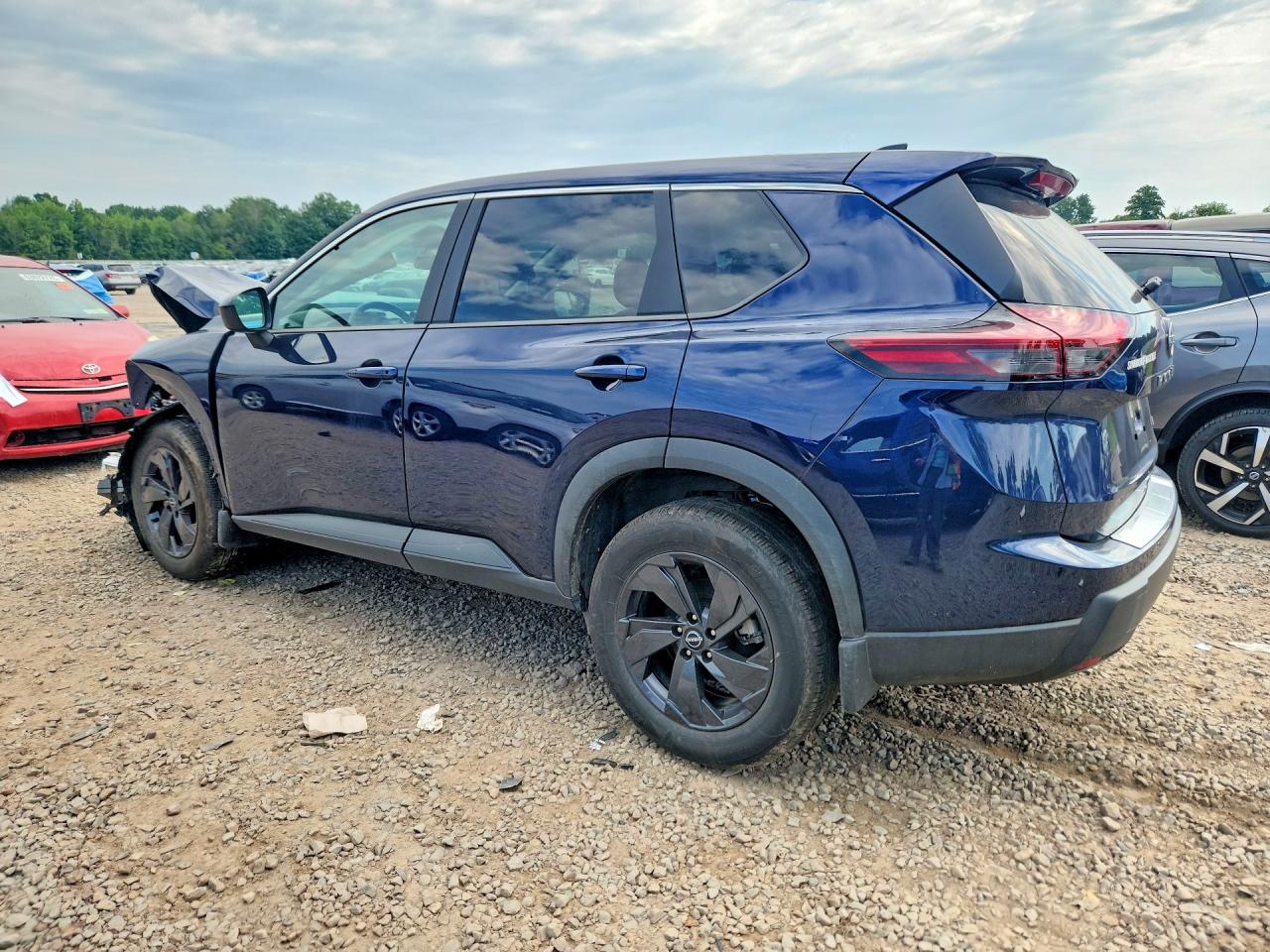 2026 NISSAN ROGUE SV — снимка 2