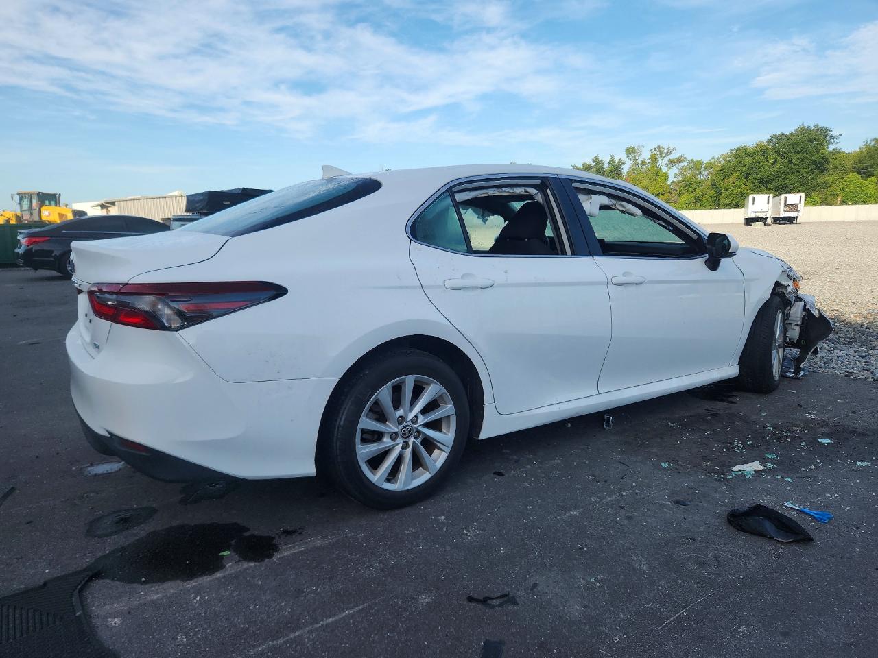 2023 TOYOTA CAMRY LE — снимка 3