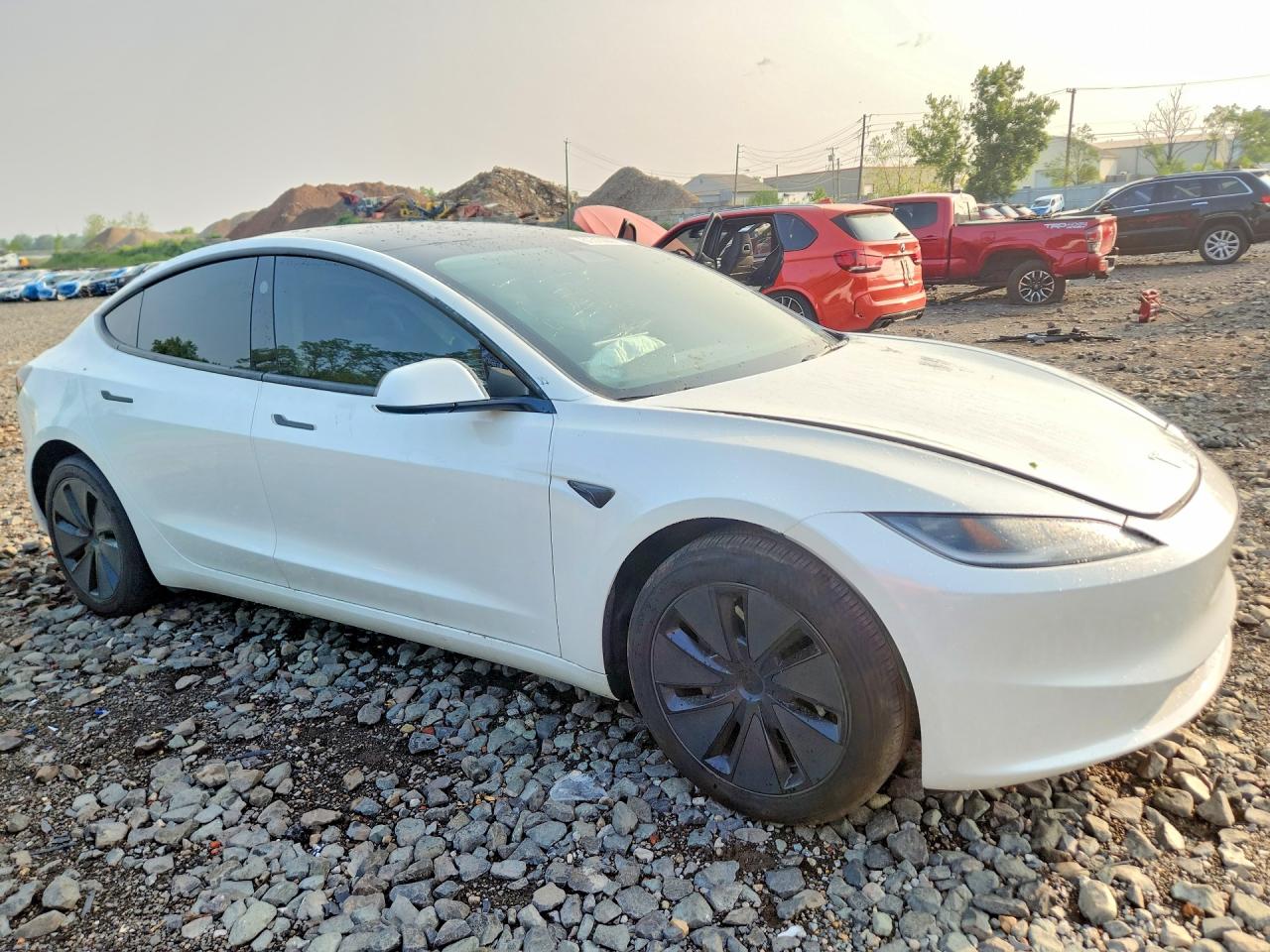 2025 TESLA MODEL 3 — снимка 4