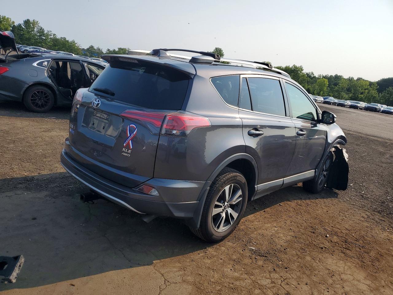2017 TOYOTA RAV4 XLE — снимка 3