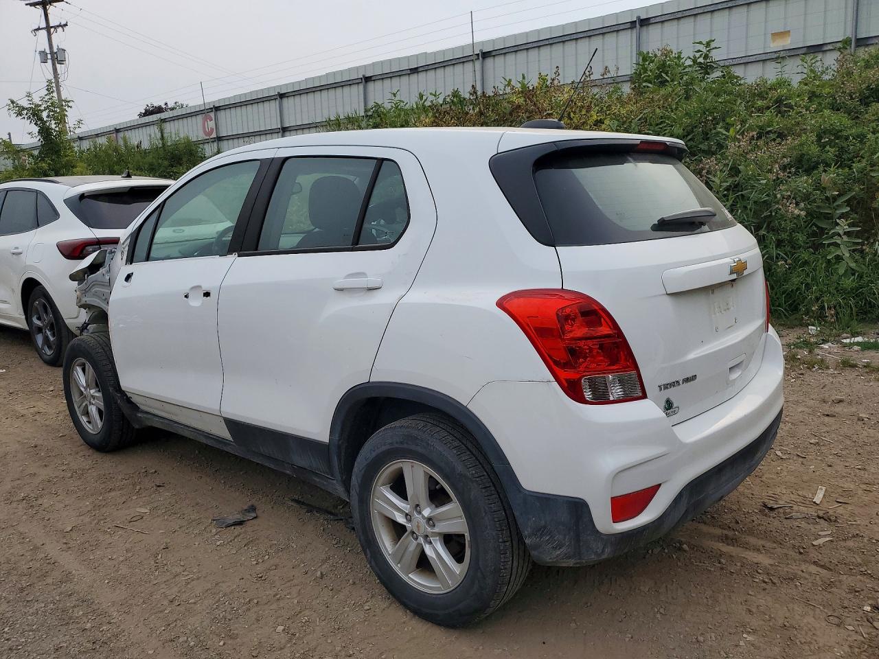 2017 CHEVROLET TRAX LS — снимка 2