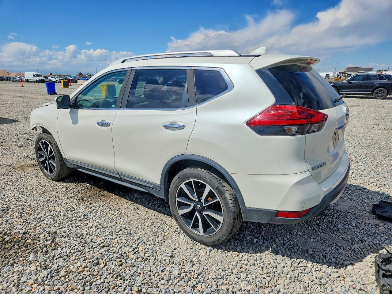 2017 NISSAN ROGUE SL — снимка 2